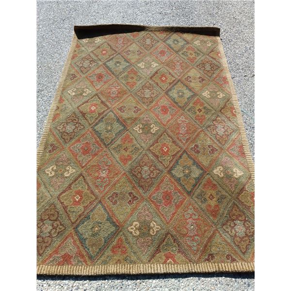 Fine Rug - 5 x 7.6