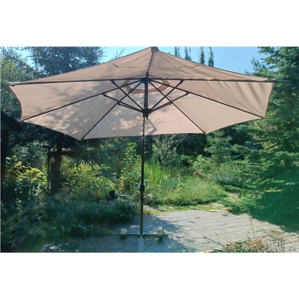 Large Retractable Umbrella; Around 160W Open, and 100T