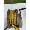 Image 8 : LOT OF THREE HAND CRANK WINCHES