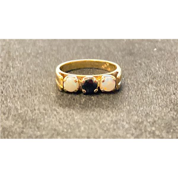 14K LADIES RING SET WITH SAPPHIRE & OPALS (4.4G)