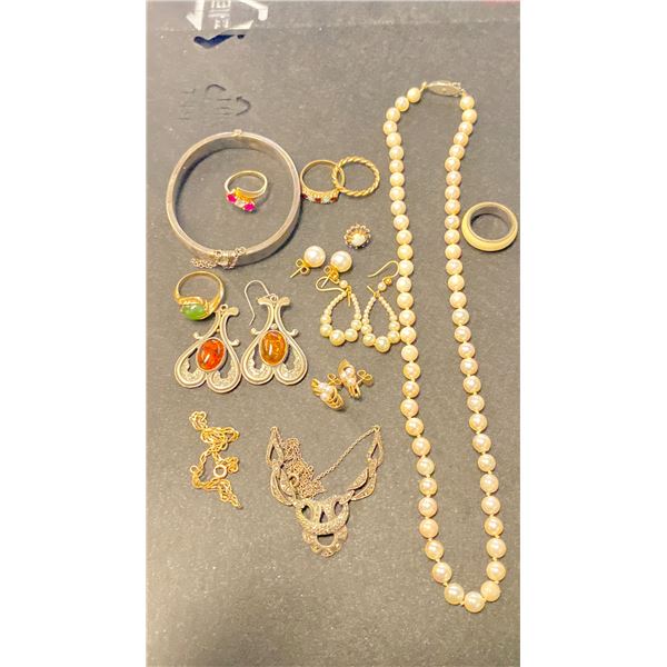MISC JEWELRY (20.2G GOLD & 33.4G SILVER)
