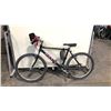 Image 1 : BLACK MARTIN PALISADES TRAIL 7005 ALLOY 21-SPEED ROAD BIKE