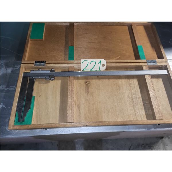 Mitutoyo No. 534-106 Long Jaw Vernier Caliper 20"
