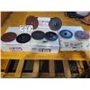 Image 1 : Lot(100) of TRIM-Kut Sanding Disc 5" x 1/4"-20 with Mandrel Gr.24-36-60-120