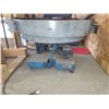 Image 2 : Syntron Vibratory Small Parts Feeder 115V Deep Bowl