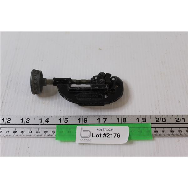 Excellent Brand Pipe Cutter, up to 1" Diameter