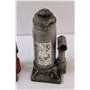 Image 3 : (2) Hydraulic Bottle Jacks (6 Ton & 2 Ton)