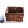 Image 5 : (5) Assorted Glasses and Woven Basket