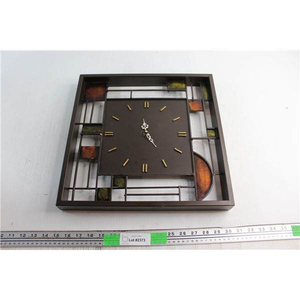 Wired Wall Clock 15'' x 15'' - Untested