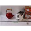 Image 1 : Proctor Silex Toaster & Red Kettle