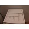 Image 4 : * Five Drawer Plastic Storage - 33" X 16" X 15"