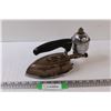 Image 1 : Antique Royal Model 41 Oil Iron