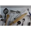 Image 5 : (4) Spoons, Pizza Cutter and Assorted Kitchenware