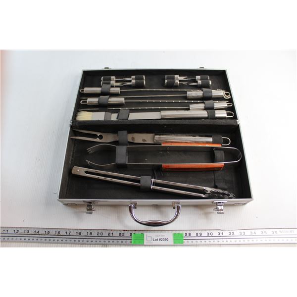 Barbecue Set with Case