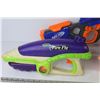 Image 3 : Nerf Elite Gun (no foam darts) - (2) Firefly Water Guns