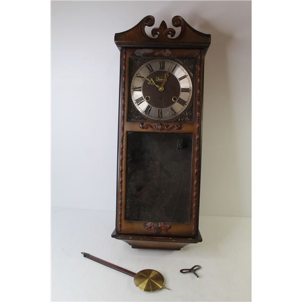 Vintage Saber Clock w/Key (untested)