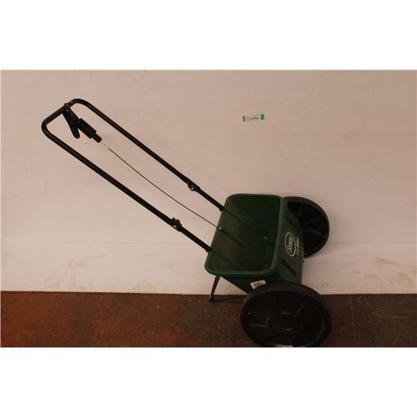 *Scott's Seeder/Fertilizer (works)