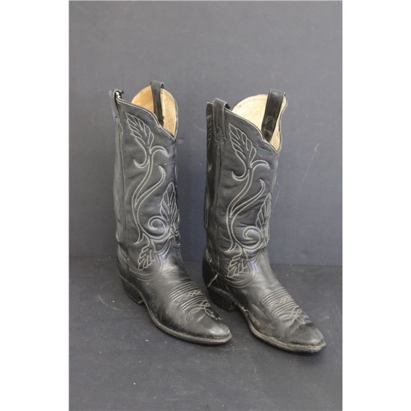 Brahma Brand Cowboy Boots -Size 7 B