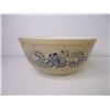 Image 2 : (3) Pyrex Homestead Mixing Bowls in excellent condition