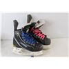 Image 4 : Pair of Fila Size 3 Figure Skates, Pair of Bauer Size 2 Hockey Skates, Blue Recycling Bin