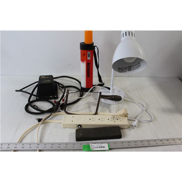 Nissan Roadside Trouble Light - Untested, Lamp - Tested Works, Extension Cord - Tested Works, Perma 