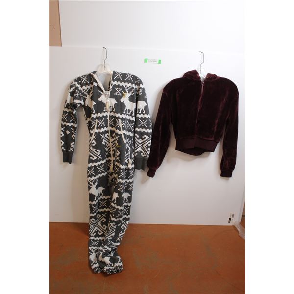 *Sweater Size S, Onesie Size XXS - Heavy Cologne Smell