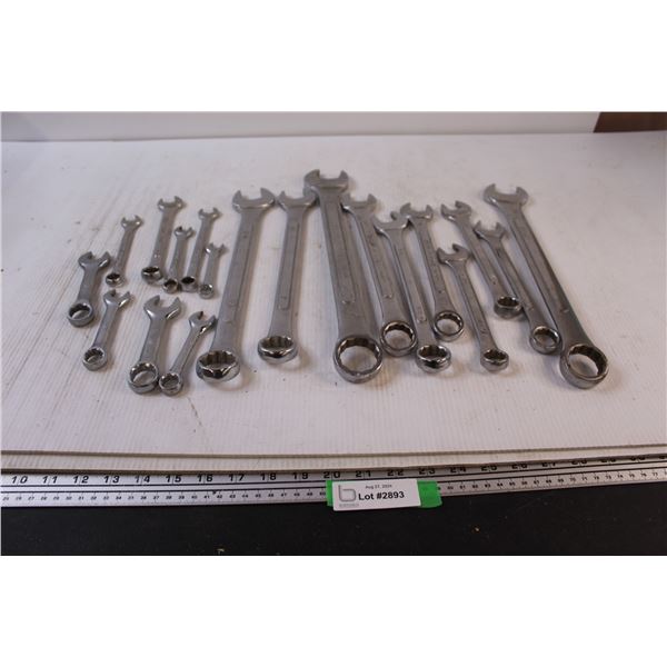 (19) Assorted Wrenches