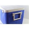 Image 5 : *Coleman Cooler (has paint on lid)