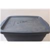 Image 4 : (2) 10 Gallon Rubbermaid Storage Containers w/Lids
