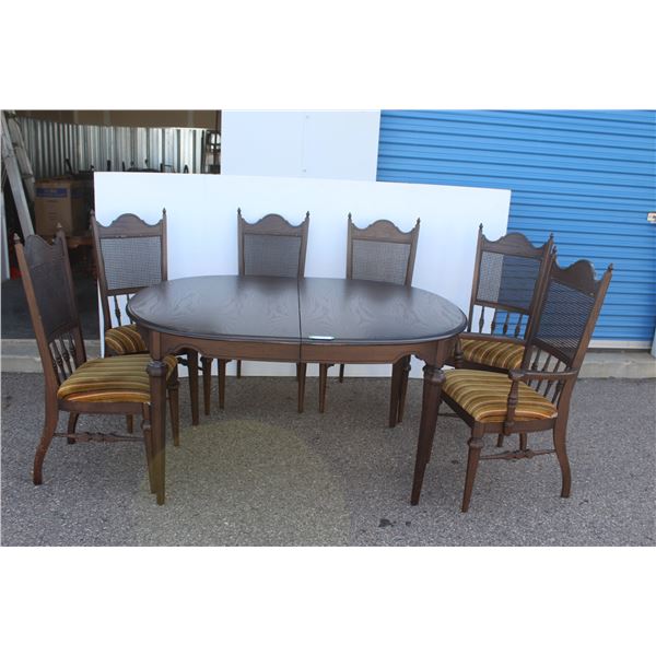 ** Krug Oak Dining Table Set & (6) Chairs (One Arm Chair) w/Folding Leaf & (2) Additional Leaves - 5