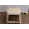 Image 4 : *Plastic Step Stool