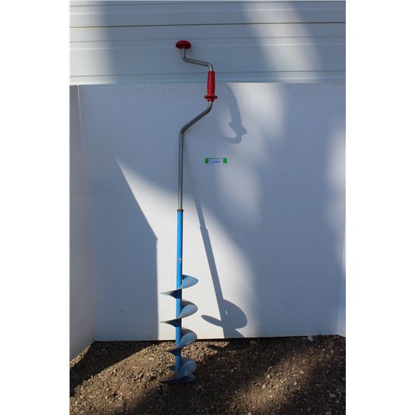 ** Hand Ice Auger 7" Blade 5' High