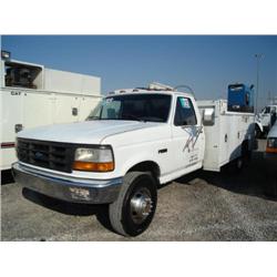 FORD F450 SUPER DUTY S/A MECHANICS TRUCK, s/n 1FDLF47M1REA03755: