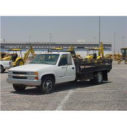 CHEVROLET 3500 S/A FLATBED TRUCK, s/n 1GBJC34R6YF418971: