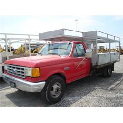 FORD F350 CUSTOM FLATBED TRUCK, s/n 1FDKF37G5KKA94665:
