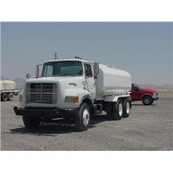 FORD L9000 3750 GALLON T/A WATER TRUCK, s/n 1FTYY95L8KVA06380: