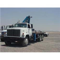 GMC BRIGADIER T/A BOOM TRUCK, s/n 1GDT8C4YXCV589035: