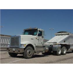IHC 9900 T/A TRUCK TRACTOR, s/n 2HTCHASR61C004915: