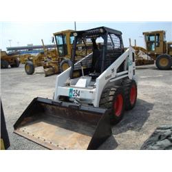 BOBCAT 743 SKID STEER LOADER, s/n 5019M11680: