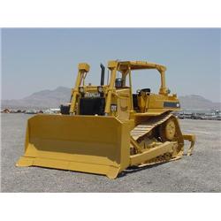 CATERPILLAR D6H SERIES II CRAWLER TRACTOR, s/n 3ZF06070:
