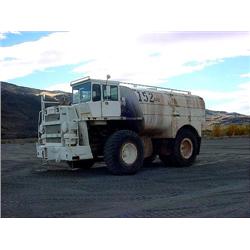 WABCO 50B 10000 GALLON OFF HIGHWAY WATER TANKER, s/n PCF22228BFA22AU: