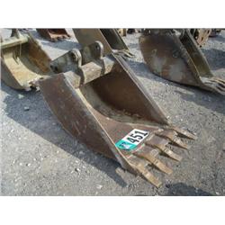 24in. BACKHOE BUCKET FOR NEW HOLLAND