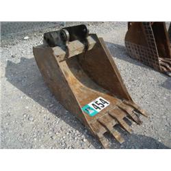 24in. BACKHOE BUCKET FOR NEW HOLLAND LOADER BACKHOE