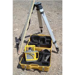 SPECTRA LASER GL710 SINGLE PLANE LASER W/TRIPOD AND GRADE ROD