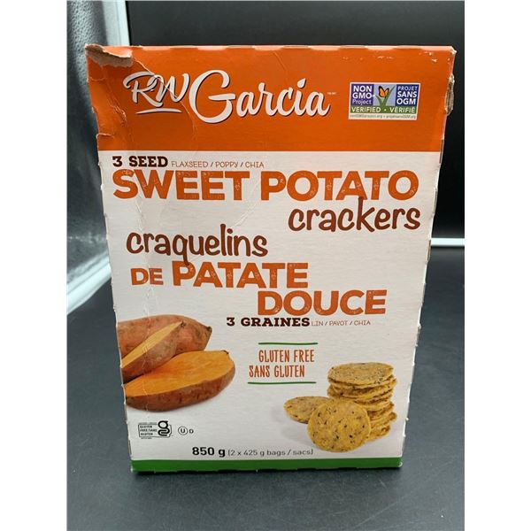 RW Garcia 3 Seed Sweet Potato Cackers (850g)