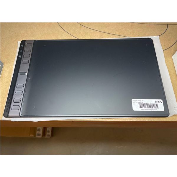 HUION Drawing Tablets Inspiroy 2 M with Scroll Wheel 8 Customized Keys,Works with Mac, PC & Moible, 
