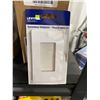 Image 1 : Leviton Decora+ Screwless  Wallplate White x's 20