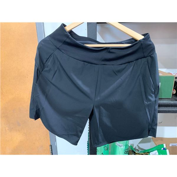 FWD Core 7" Short Black Beauty Size Medium