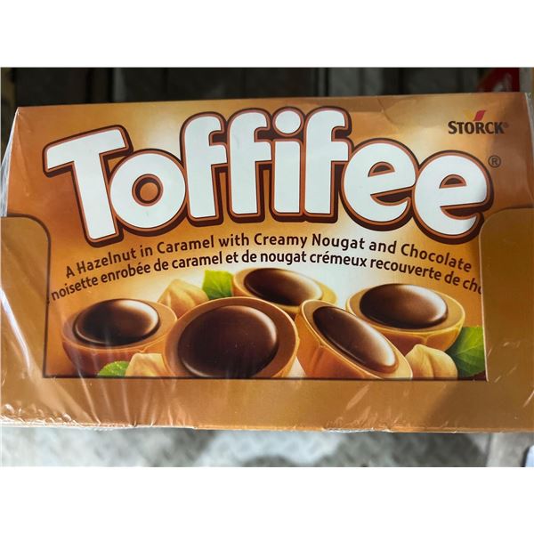 Toffifee A Hazelnut in caramel with creamy nougat and chocolate 12 x 123g
