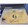 Image 3 : DeWalt 7-1/4" Cordless Sliding Compound Miter Saw Kit